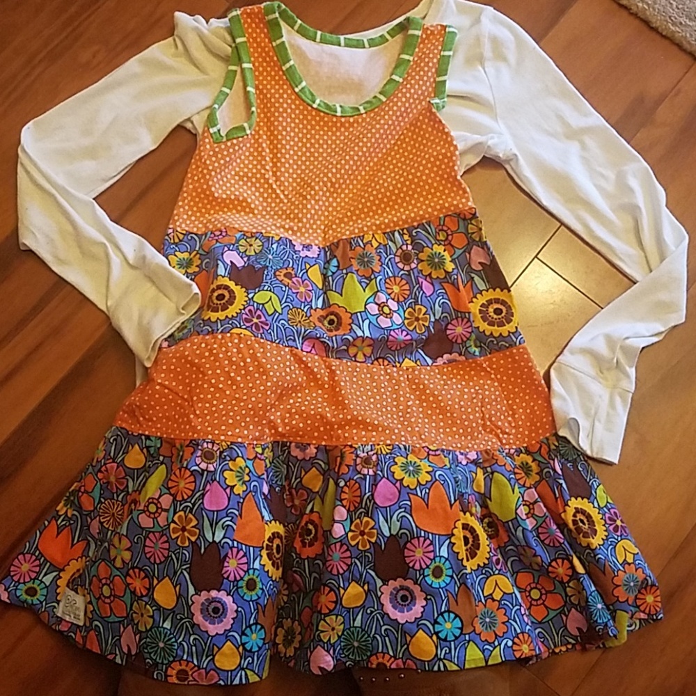 Boutique fall dress.